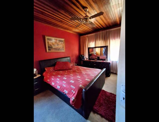 3 BEDROOM HOUSE FOR SALE IN BEDWORTH PARK